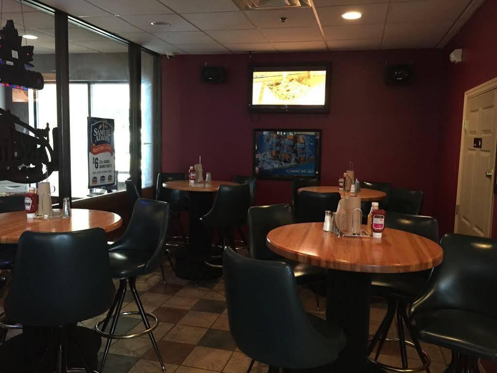 Comfort Inn & Suites Buffalo Airport Extérieur photo
