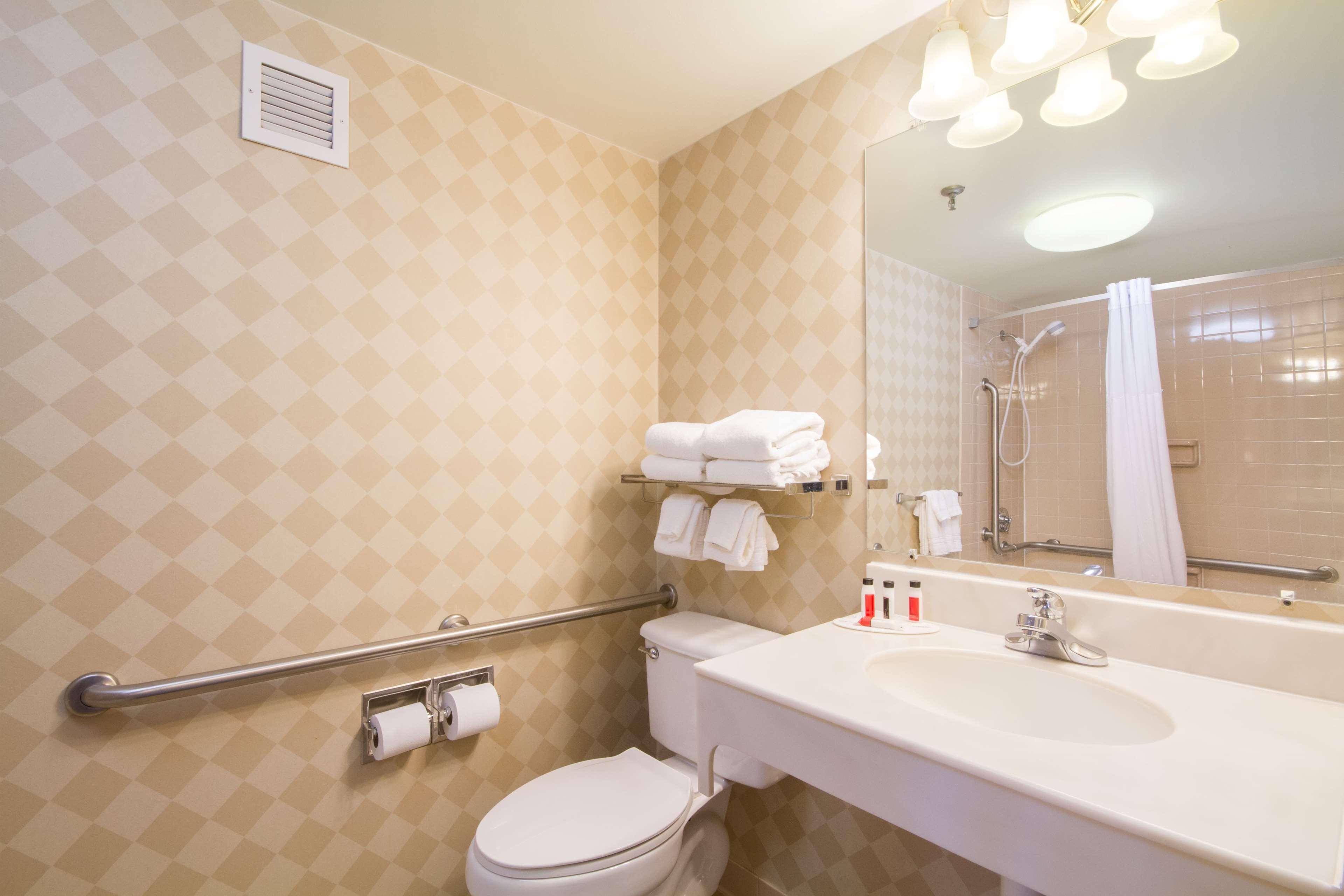 Comfort Inn & Suites Buffalo Airport Extérieur photo